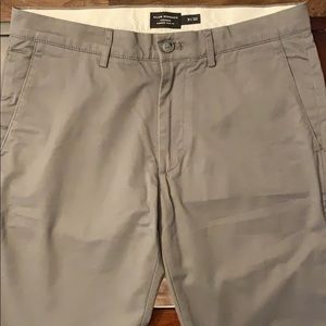 Club Monaco Men’s Gray/Silver Pants
